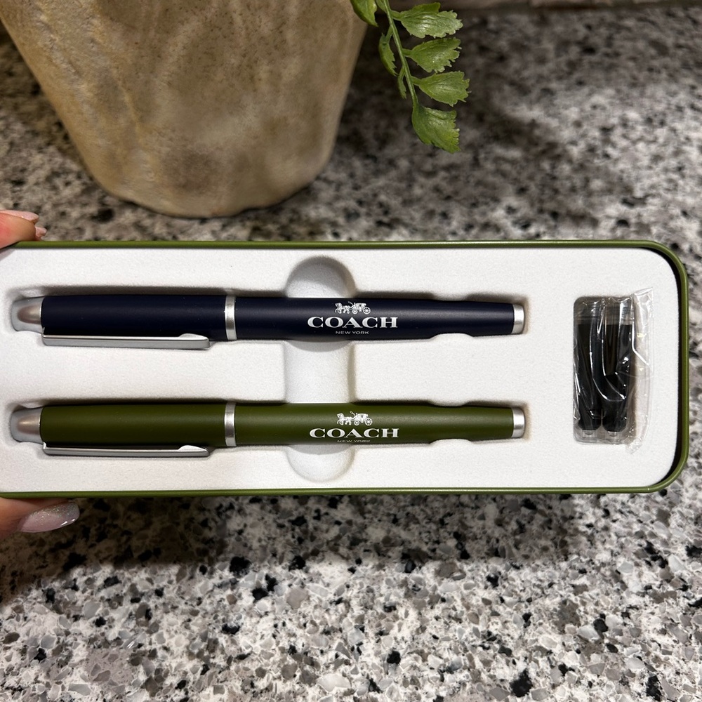 Coach Navy and Olive Pen Set